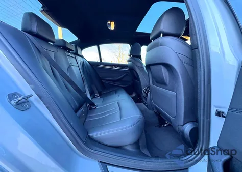 2019 BMW 530 I z USA, uszkodzony, nr VIN WBAJA5C51KBX87048